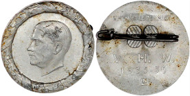 Abzeichen von Lauer Nürnberg, WHW 1935-36. Kopf Hitler im Kranz. Aluminium, 30,5 mm. vorzüglich/Stempelglanz. Colbert/Hyder 216.