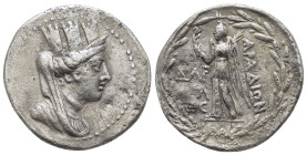 PHOENICIA. Arados.(Circa 138/7-44/3 BC). Tetradrachm .

Obv : Turreted, veiled and draped bust of Tyche right.

Rev : APAΔIΩN.
Nike standing left...