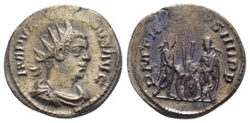 VALERIAN I (253-260). Antioch. Antoninianus.

Obv : IMP VALERIANVS AVG.
Radiate, draped and cuirassed bust right.

Rev : P M TR P V COS IIII P P.
Vale...