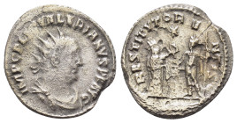 VALERIAN I.(253-260).Samosata.Antoninianus.

Obv : IMP C P LIC VALERIANVS P F AVG.
Radiate, draped and cuirassed bust right.

Rev : RESTITVT ORIENTIS....
