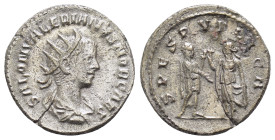 SALONINUS (Caesar, 258-260).Samosata. Antoninianus.

Obv : SALON VALERIANVS NOB CAES.
Radiate, draped and cuirassed bust right.

Rev : SPES PVBLICA.
S...