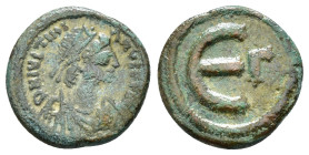 JUSTINIAN I (527-565). Pentanummium. Antioch.

Obv : D N IVSTINIANVS P P AVG.
Diademed, draped and cuirassed bust right.

Rev : Large Є, with crucifor...