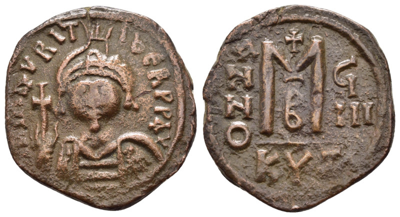 MAURICE TIBERIUS (582-602).Cyzicos.Follis.

Obv : D N mAVRIC TIbER P P A.
Helmet...