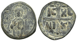 MICHAEL IV .(1034-1041).Anonymous Class C.Constantinople.Follis.

Obv : EMMA NOVHL IC-XC.
Christ, with nimbate cross behind head, three-quarter length...