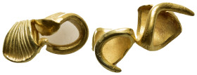 ANCIENT GREEK GOLD EARING.(4TH-1ST CENTURY BC.)Au.

Condition : Good very fine.

Weight : 12.11 gr
Diameter : 11-15 mm