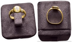 ANCIENT ROMAN GOLD RING.(3rd-4th century).Au.

Condition : Good very fine.

Weight : 4.04 gr
Diameter : 18 mm
