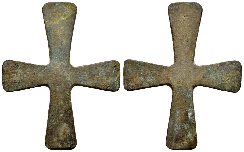 BYZANTINE EMPIRE.Bronze Cross.(8th-10th century).Ae.

Condition : Good very fine...