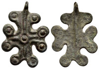BYZANTINE EMPIRE.Bronze Cross.(8th-10th century).Ae.

Condition : Good very fine.

Weight : 5.45 gr
Diameter : 35 mm