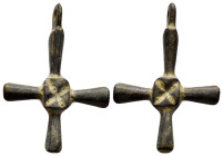 BYZANTINE EMPIRE.Bronze Cross.(8th-10th century).Ae.

Condition : Good very fine.

Weight : 4.88 gr
Diameter : 35 mm
