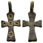 BYZANTINE EMPIRE.Bronze Cross.(8th-10th century).Ae.

Condition : Good very fine.

Weight : 2.42 gr
Diameter : 28 mm