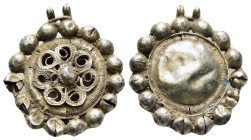 ROMAN SILVER PENDANT.(Circa 3th century).Ar.

Condition : Good very fine.

Weight : 3.43 gr
Diameter : 25 mm