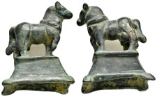 ANCIENT ROMAN BRONZE HORSE FIGURINE.(1st - 2nd Century).Ae.

Condition : Good very fine.

Weight : 43.42 gr
Diameter : 42 mm

The ancient Roman...