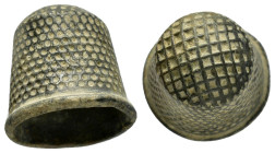 ANCIENT BYZANTINE THIMBLE.(9th-110th century).Ae.

Condition : Good very fine.

Weight : 7.42 gr
Diameter : 17 mm