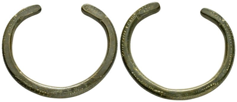 ANCIENT ROMAN BRONZE BRACELET.(1st- 3rd).Ae.

Condition : Good very fine.

Weigh...