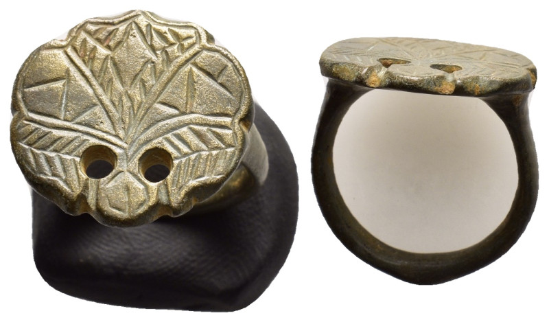 ANCIENT BYZANTINE BRONZE RING.(10th-11th century).Ae.

Condition : Good very fin...