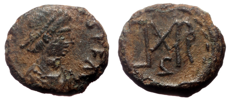 Minimus Æ
Roman provincial
10 mm, 1,14 g