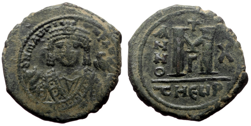 Follis Æ
Byzantine
31 mm, 11,98 g