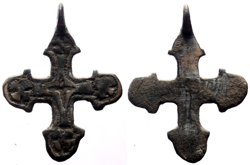 Byzantine cross, bronze, 33 x 26 mm, 4,26 g