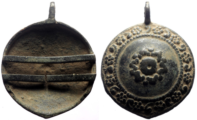 Roman, pendant, bronze, 49 mm, 15,88 g