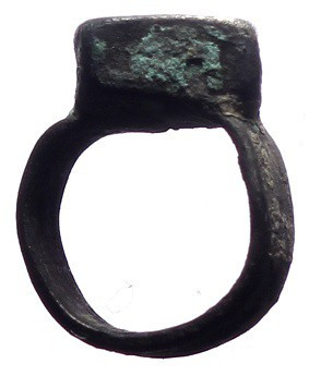 Byzantine ring, bronze