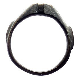 Byzantine ring, bronze