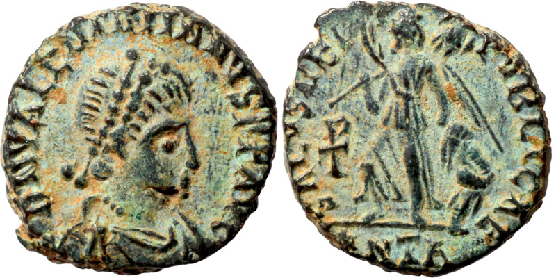 Constantinus I. (306-337 AD). Æ Follis. Obv: CONSTANTINVS MAX AVG. laureate bust...