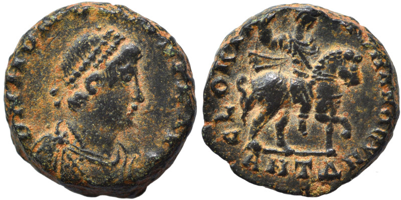 Honorius, 393-423. Ae (bronze, 2.45 g, 13 mm), Antioch. D N HONORIIVS P F AVG Di...