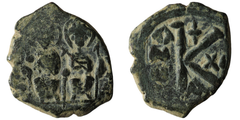 Justin II. and Sophia. (565-578 AD). 1/2 Follis. Constantinople. Obv: Justin II....