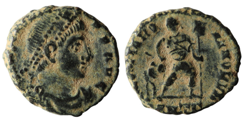 Valens. (364-378 AD). Æ Follis. Antioch. 16mm, 2,66g