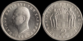 GREECE: 2 Drachmas (1962) in copper-nickel. Head of King Paul facing left and inscription "ΠΑΥΛΟΣ ΒΑΣΙΛΕΥΣ ΤΩΝ ΕΛΛΗΝΩΝ" on obverse. Inside slab by PCG...