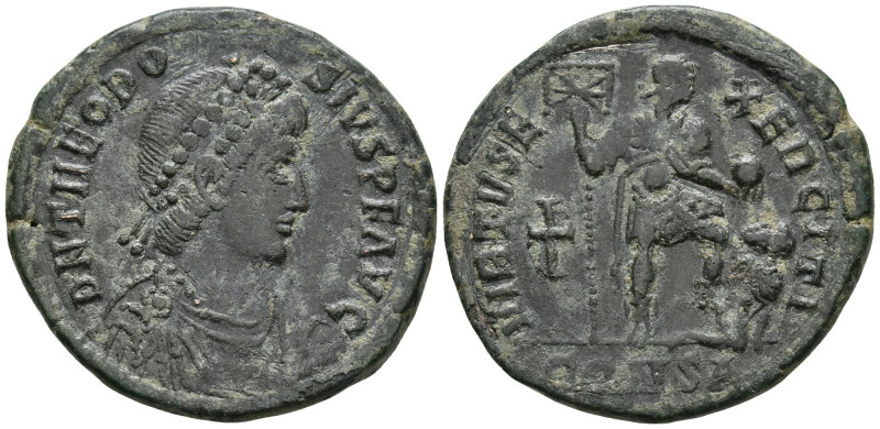 Theodosius I (379-395 AD). Constantinople
AE Centenionalis (22.5mm 4.33g)
Obv:...