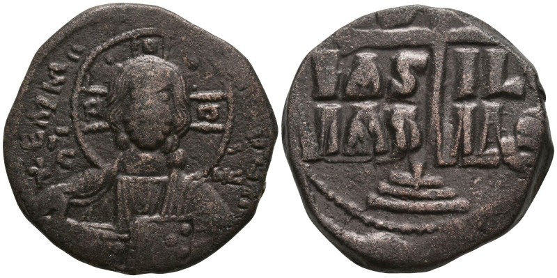 Anonymous attributed to Romanus III (1028-1034 AD). Constantinople.
AE Follis (...