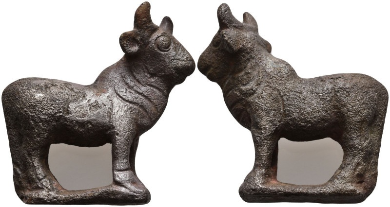 Ancient Bull figurine
(29.11g 35.7mm diameter)