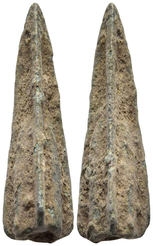 Ancient arrowhead
(1.8g 25.1mm diameter)