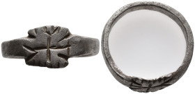Ancient ring
(4.35g 22.9mm diameter)