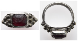 Ancient ring with gem stone
(4.476g 24.8mm diameter)