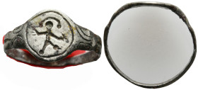 Ancient ring
(1.46g 18.7mm diameter)