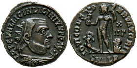 LICINIO I. Follis. (Ae. 3,28g/18mm). 321-324 d.C. Alejandría. (RIC 28). Anv: Busto radiado y con coraza de Licinio I a derecha, alrededor leyenda: IMP...