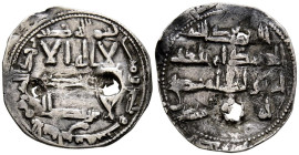 EMIRATO DEPENDIENTE DE CÓRDOBA. 'Abd al-Rahman II. Dirham. (Ar. 2,02g/24mm). 236H. al-Ándalus / الاندلس. (Vives 210; Frochoso 236.1). MBC-. Dos perfor...