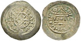 Carlo il Grosso AR Denaro scodellato, Milano 

Milano. Carlo il Grosso (880-888 AD). AR Denaro scodellato (29-31 mm, 1.54 g).
 D. + KAROLVS IMP, Cr...