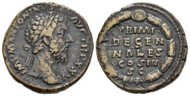 MARCO AURELIO (161-180). Roma. Sesterzio. AE (20,43 g). D/ IMP M ANTONINVS AVG TR P XXV, testa laureata a destra; R/ PRIMI DECENNALES COS IIII S C in ...