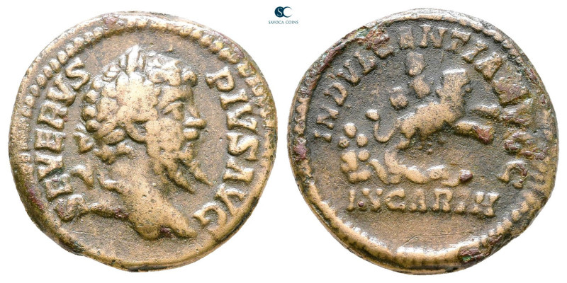 Septimius Severus AD 193-211. Rome
Limes Denarius Æ

17 mm, 3,33 g



Ver...