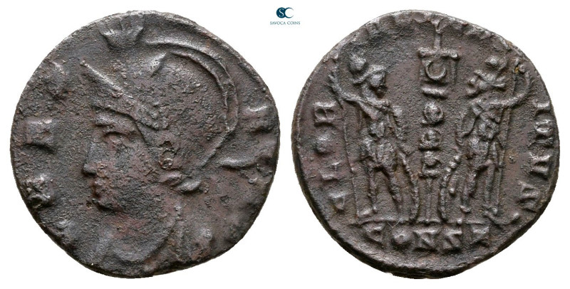 City Commemoratives AD 330-354. Constantinople
Follis Æ

15 mm, 1,39 g


...