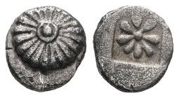 Greek Obols
IONIA.Erythrae.Circa 480-450 BC.AR obol. Rosette or star with 24 petals or rays / Flower with eight petals within incuse square.Very Fine