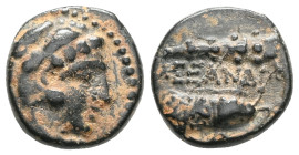 Greek
KINGS OF MACEDON. Alexander III 'the Great' (Circa 336-323 BC).
AE Bronze 
Macedonian shield, with facing gorgoneion on boss / B - A. Helmet; la...
