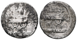 Q. Pompeius Rufus, Pompeia, Denarius, Rome, 54 BC (RRC), 57 BC (BMCRR), AR, Curule chair; on l., arrow; on r., laurel branch; above, Q. POMPEI. Q.F RV...