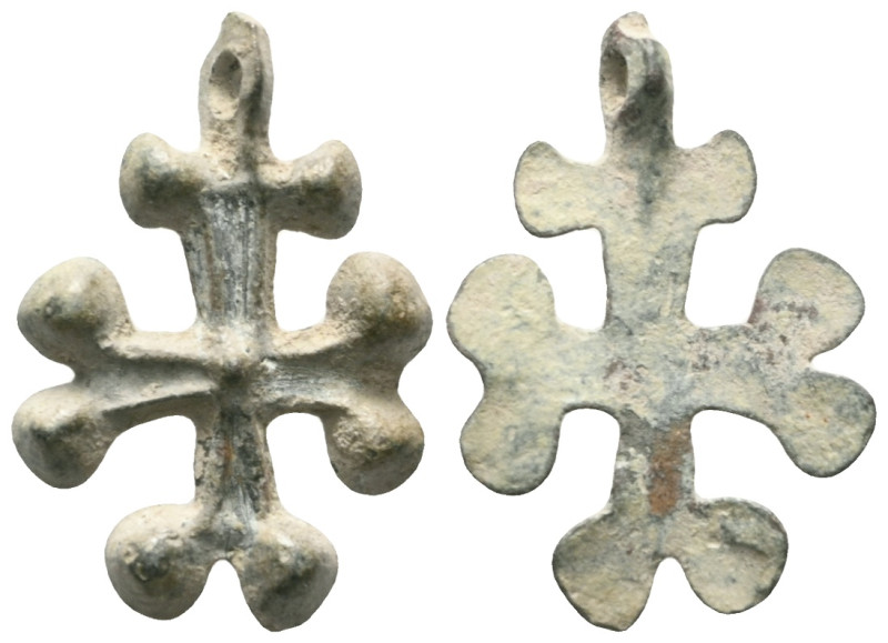 ANCIENT BYZANTINE EMPIRE BRONZE CROSS ( 8th - 10 th century ) .Ae
 Weight:2,8 g...