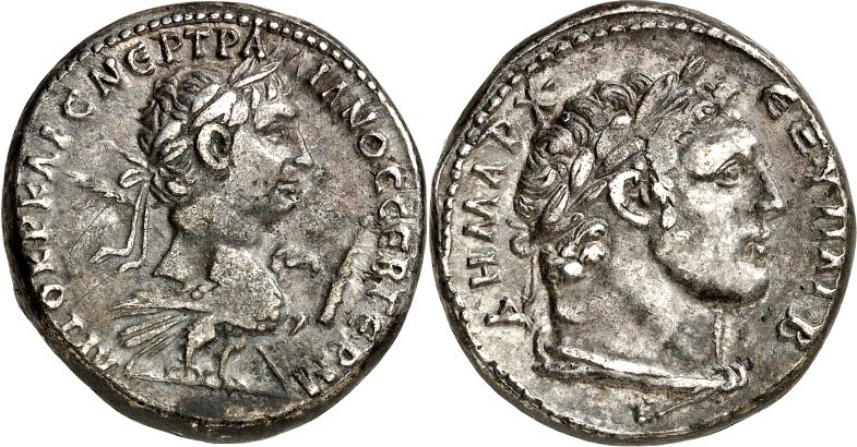 PHOINIKIEN. 
TYROS (Sur). 
Trajan 98-117. Tetradrachme 14,84g. Belorbeerter Ko...
