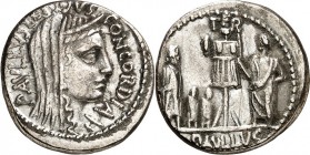 RÖMISCHE REPUBLIK : Silbermünzen. 
Lucius Aemilius Lepidus Paullus 62 v. Chr. Denar 3,88g. Concordiakopf, bedeckt, mit Diadem, n.r. PAVLLVS LEPIDVS -...