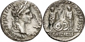 RÖMISCHES KAISERREICH. 
AUGUSTUS mit Gaius u. Lucius Caesares 2-1 v. Chr. Denar (2-1 v. Chr.) 3,62g, Lyon. Kopf m. Lkr. n.r. CAESAR AVGVSTVS - DIVI F...